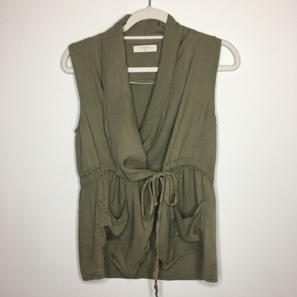 Waterfall vest